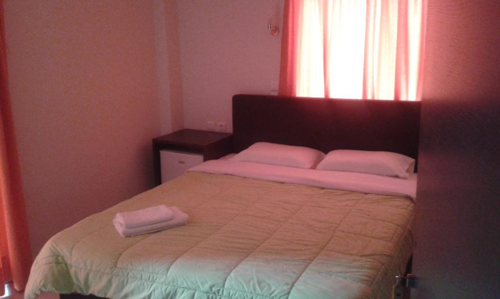 Hotel Ballas อากริอา ภายนอก รูปภาพ